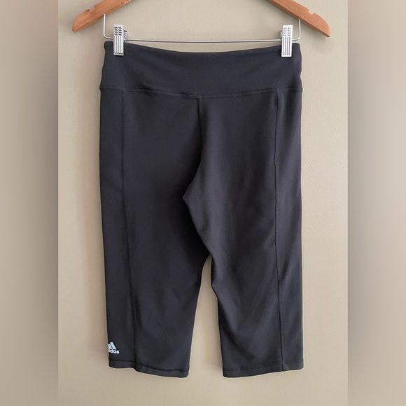 Adidas: Black and Blue  Activewear Capris Leggings - Picture 7 of 12